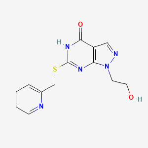 molecular formula C13H13N5O2S B2432864 1-(2-羟乙基)-6-((吡啶-2-基甲基)硫代)-1H-吡唑并[3,4-d]嘧啶-4(5H)-酮 CAS No. 1005295-77-1