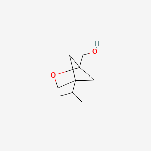 molecular formula C9H16O2 B2433089 (4-Propan-2-yl-2-oxabicyclo[2.1.1]hexan-1-yl)methanol CAS No. 2241140-54-3