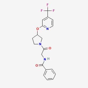 molecular formula C19H18F3N3O3 B2433701 N-(2-oxo-2-(3-((4-(trifluoromethyl)pyridin-2-yl)oxy)pyrrolidin-1-yl)ethyl)benzamide CAS No. 2034621-87-7