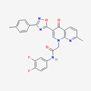 molecular formula C26H19F2N5O3 B2433764 N-(3,4-ジフルオロフェニル)-2-{7-メチル-3-[3-(4-メチルフェニル)-1,2,4-オキサジアゾール-5-イル]-4-オキソ-1,4-ジヒドロ-1,8-ナフチリジン-1-イル}アセトアミド CAS No. 1029770-52-2