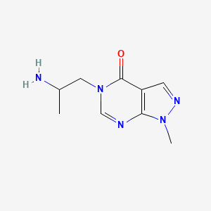 molecular formula C9H13N5O B2433858 5-(2-アミノプロピル)-1-メチル-1H,4H,5H-ピラゾロ[3,4-d]ピリミジン-4-オン CAS No. 924871-62-5