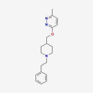molecular formula C19H25N3O B2433869 3-甲基-6-[[1-(2-苯乙基)哌啶-4-基]甲氧基]吡啶嗪 CAS No. 2310139-48-9