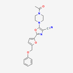 molecular formula C21H20N4O4 B2434056 5-(4-乙酰哌嗪-1-基)-2-(5-（苯氧甲基）呋喃-2-基）恶唑-4-腈 CAS No. 946309-41-7