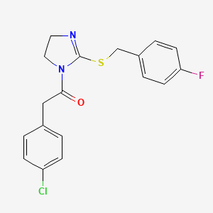 molecular formula C18H16ClFN2OS B2434426 2-(4-Chlorophenyl)-1-[2-[(4-fluorophenyl)methylsulfanyl]-4,5-dihydroimidazol-1-yl]ethanone CAS No. 851800-20-9
