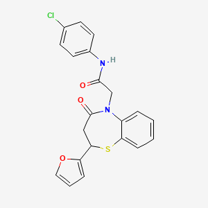 molecular formula C21H17ClN2O3S B2434689 N-(4-chlorophenyl)-2-(2-(furan-2-yl)-4-oxo-3,4-dihydrobenzo[b][1,4]thiazepin-5(2H)-yl)acetamide CAS No. 863004-90-4