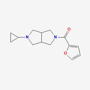 molecular formula C14H18N2O2 B2434870 (5-cyclopropylhexahydropyrrolo[3,4-c]pyrrol-2(1H)-yl)(furan-2-yl)methanone CAS No. 2202420-74-2