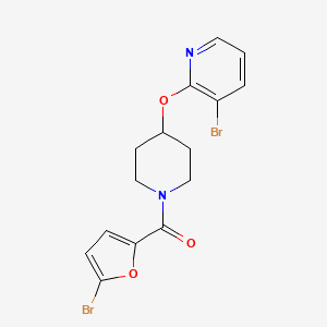 molecular formula C15H14Br2N2O3 B2435203 (5-Bromofuran-2-yl)(4-((3-bromopyridin-2-yl)oxy)piperidin-1-yl)methanone CAS No. 1448066-36-1