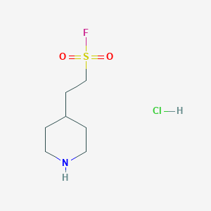 molecular formula C7H15ClFNO2S B2435409 2-哌啶-4-基乙磺酰氟；盐酸盐 CAS No. 2411261-66-8