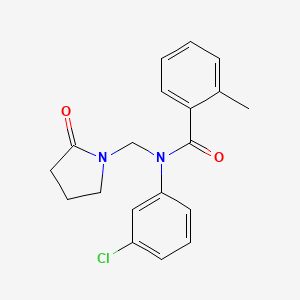 molecular formula C19H19ClN2O2 B2435598 N-(3-clorofenil)-2-metil-N-[(2-oxopirrolidin-1-il)metil]benzamida CAS No. 852155-37-4