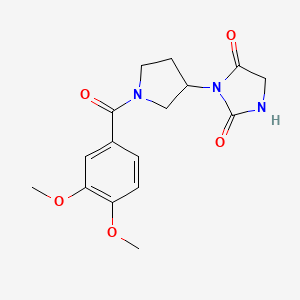 molecular formula C16H19N3O5 B2435696 3-(1-(3,4-Dimethoxybenzoyl)pyrrolidin-3-yl)imidazolidine-2,4-dione CAS No. 2034311-56-1
