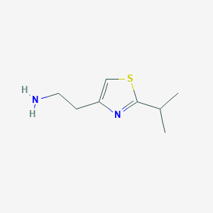 molecular formula C8H16Cl2N2S B2436185 2-[2-(丙-2-基)-1,3-噻唑-4-基]乙胺 CAS No. 202817-08-1