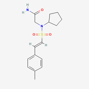 molecular formula C16H22N2O3S B2436306 2-[环戊基-[(E)-2-(4-甲苯基)乙烯基]磺酰胺基]乙酰胺 CAS No. 1281684-63-6