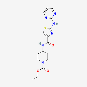 molecular formula C16H20N6O3S B2436721 4-(2-(嘧啶-2-基氨基)噻唑-4-甲酰胺基)哌啶-1-甲酸乙酯 CAS No. 1251546-13-0