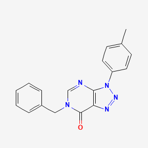 molecular formula C18H15N5O B2437038 6-Benzyl-3-(p-Tolyl)-3H-[1,2,3]triazolo[4,5-d]pyrimidin-7(6H)-on CAS No. 892480-13-6