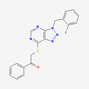 molecular formula C19H14FN5OS B2437099 2-((3-(2-Fluorbenzyl)-3H-[1,2,3]triazolo[4,5-d]pyrimidin-7-yl)thio)-1-phenylethanon CAS No. 896678-28-7