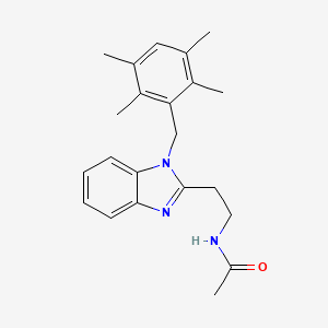 molecular formula C22H27N3O B2437352 N-(2-{1-[(2,3,5,6-四甲基苯基)甲基]苯并咪唑-2-基}乙基)乙酰胺 CAS No. 877293-38-4