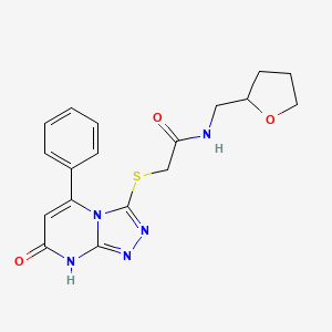 molecular formula C18H19N5O3S B2437580 2-[(7-oxo-5-phenyl-7,8-dihydro[1,2,4]triazolo[4,3-a]pyrimidin-3-yl)thio]-N-(tetrahydrofuran-2-ylmethyl)acetamide CAS No. 894998-46-0