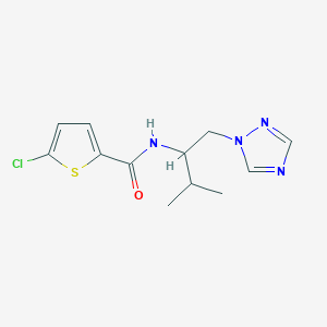 molecular formula C12H15ClN4OS B2437793 5-chloro-N-(3-methyl-1-(1H-1,2,4-triazol-1-yl)butan-2-yl)thiophene-2-carboxamide CAS No. 2034305-92-3