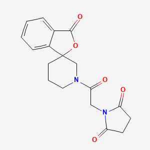 molecular formula C18H18N2O5 B2438077 1-(2-氧代-2-(3-氧代-3H-螺[异苯并呋喃-1,3'-哌啶]-1'-基)乙基)吡咯烷-2,5-二酮 CAS No. 1798029-44-3