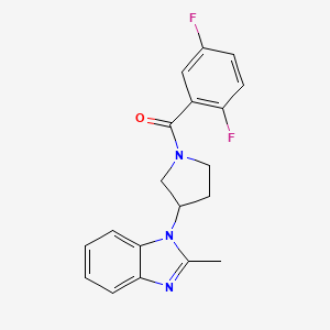 molecular formula C19H17F2N3O B2438561 (2,5-difluorophenyl)(3-(2-methyl-1H-benzo[d]imidazol-1-yl)pyrrolidin-1-yl)methanone CAS No. 2034514-75-3