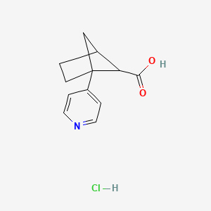 molecular formula C12H14ClNO2 B2438606 1-(Pyridin-4-yl)bicyclo[2.1.1]hexane-5-carboxylic acid hydrochloride CAS No. 2138164-57-3
