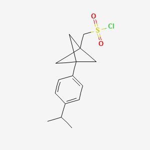 molecular formula C15H19ClO2S B2438927 [3-(4-Propan-2-ylphenyl)-1-bicyclo[1.1.1]pentanyl]methanesulfonyl chloride CAS No. 2287283-30-9