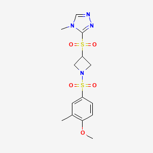 molecular formula C14H18N4O5S2 B2440147 3-((1-((4-甲氧基-3-甲基苯基)磺酰基)氮杂环丁-3-基)磺酰基)-4-甲基-4H-1,2,4-三唑 CAS No. 2034488-80-5