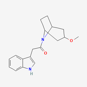 molecular formula C18H22N2O2 B2440860 1-{3-メトキシ-8-アザビシクロ[3.2.1]オクタン-8-イル}-2-(1H-インドール-3-イル)エタン-1-オン CAS No. 2320505-11-9