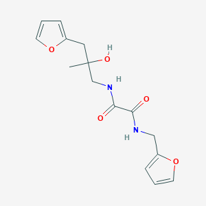 molecular formula C15H18N2O5 B2441289 N1-(3-(furan-2-yl)-2-hydroxy-2-methylpropyl)-N2-(furan-2-ylmethyl)oxalamide CAS No. 1706177-36-7
