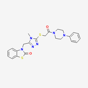 3-[[4-Methyl-5-[2-oxo-2-(4-phenylpiperazin-1-yl)ethyl]sulfanyl-1,2,4-triazol-3-yl]methyl]-1,3-benzothiazol-2-one