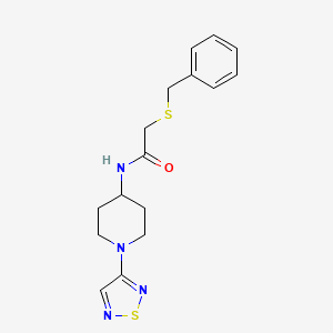 2-(benzylsulfanyl)-N-[1-(1,2,5-thiadiazol-3-yl)piperidin-4-yl]acetamide