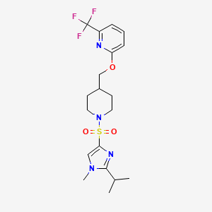 molecular formula C19H25F3N4O3S B2442032 2-[(1-{[1-甲基-2-(异丙基)-1H-咪唑-4-基]磺酰}哌啶-4-基)甲氧基]-6-(三氟甲基)吡啶 CAS No. 2198166-62-8