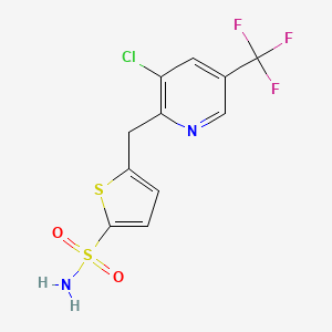 molecular formula C11H8ClF3N2O2S2 B2442728 5-{[3-氯-5-(三氟甲基)-2-吡啶基]甲基}-2-噻吩磺酰胺 CAS No. 339029-65-1