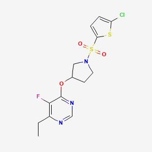 molecular formula C14H15ClFN3O3S2 B2442890 4-((1-((5-Chlorothiophen-2-yl)sulfonyl)pyrrolidin-3-yl)oxy)-6-ethyl-5-fluoropyrimidine CAS No. 2034574-76-8