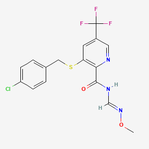 molecular formula C16H13ClF3N3O2S B2443744 3-[(4-chlorobenzyl)sulfanyl]-N-[(methoxyimino)methyl]-5-(trifluoromethyl)-2-pyridinecarboxamide CAS No. 338407-46-8