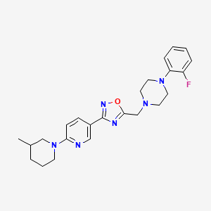 1-(2-Fluorophenyl)-4-({3-[6-(3-methylpiperidin-1-yl)pyridin-3-yl]-1,2,4-oxadiazol-5-yl}methyl)piperazine