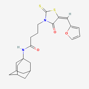molecular formula C22H26N2O3S2 B2444286 N-((3s,5s,7s)-adamantan-1-yl)-4-((E)-5-(furan-2-ylmethylene)-4-oxo-2-thioxothiazolidin-3-yl)butanamide CAS No. 682764-24-5
