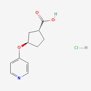 (1R,3R)-3-Pyridin-4-yloxycyclopentane-1-carboxylic acid;hydrochloride