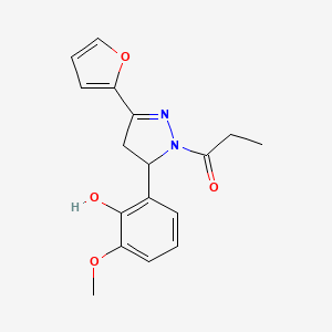 molecular formula C17H18N2O4 B2445005 1-(3-(furan-2-yl)-5-(2-hydroxy-3-methoxyphenyl)-4,5-dihydro-1H-pyrazol-1-yl)propan-1-one CAS No. 919747-62-9