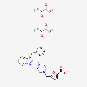 molecular formula C30H32N4O11 B2445056 methyl 5-((4-((1-benzyl-1H-benzo[d]imidazol-2-yl)methyl)piperazin-1-yl)methyl)furan-2-carboxylate dioxalate CAS No. 1351632-08-0
