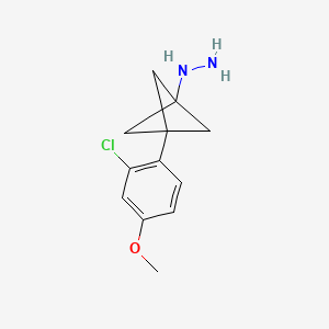 molecular formula C12H15ClN2O B2445397 [3-(2-Chloro-4-methoxyphenyl)-1-bicyclo[1.1.1]pentanyl]hydrazine CAS No. 2287345-10-0