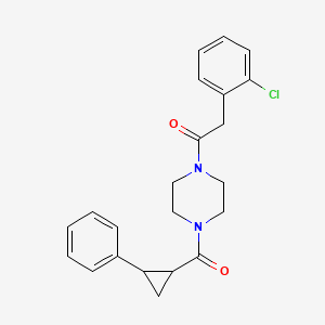 molecular formula C22H23ClN2O2 B2446274 2-(2-氯苯基)-1-(4-(2-苯基环丙烷甲酰基)哌嗪-1-基)乙酮 CAS No. 1208898-87-6