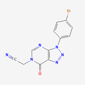 molecular formula C12H7BrN6O B2446610 2-[3-(4-Bromophenyl)-7-oxotriazolo[4,5-d]pyrimidin-6-yl]acetonitrile CAS No. 872590-89-1