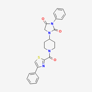 molecular formula C24H22N4O3S B2447331 3-Phenyl-1-(1-(4-phenylthiazole-2-carbonyl)piperidin-4-yl)imidazolidine-2,4-dione CAS No. 2034331-96-7