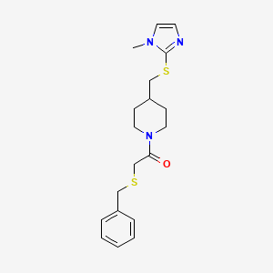 molecular formula C19H25N3OS2 B2447567 2-(苄硫基)-1-(4-(((1-甲基-1H-咪唑-2-基)硫基)甲基)哌啶-1-基)乙酮 CAS No. 1428357-64-5