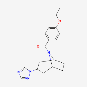 ((1R,5S)-3-(1H-1,2,4-triazol-1-yl)-8-azabicyclo[3.2.1]octan-8-yl)(4-isopropoxyphenyl)methanone