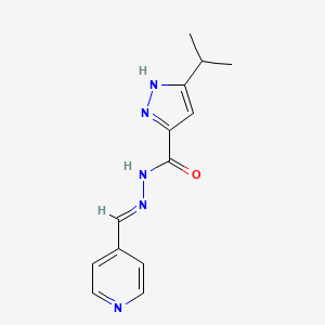 molecular formula C13H15N5O B2448476 (E)-3-isopropyl-N'-(pyridin-4-ylmethylene)-1H-pyrazole-5-carbohydrazide CAS No. 1310109-83-1