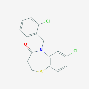 molecular formula C16H13Cl2NOS B2448868 7-chloro-5-(2-chlorobenzyl)-2,3-dihydro-1,5-benzothiazepin-4(5H)-one CAS No. 341968-08-9