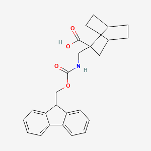 molecular formula C25H27NO4 B2449296 Ácido 2-[({[(9H-fluoren-9-il)metoxi]carbonil}amino)metil]biciclo[2.2.2]octano-2-carboxílico CAS No. 2137628-62-5