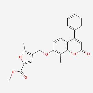 molecular formula C24H20O6 B2449421 Methyl 5-methyl-4-[(8-methyl-2-oxo-4-phenylchromen-7-yl)oxymethyl]furan-2-carboxylate CAS No. 374762-13-7